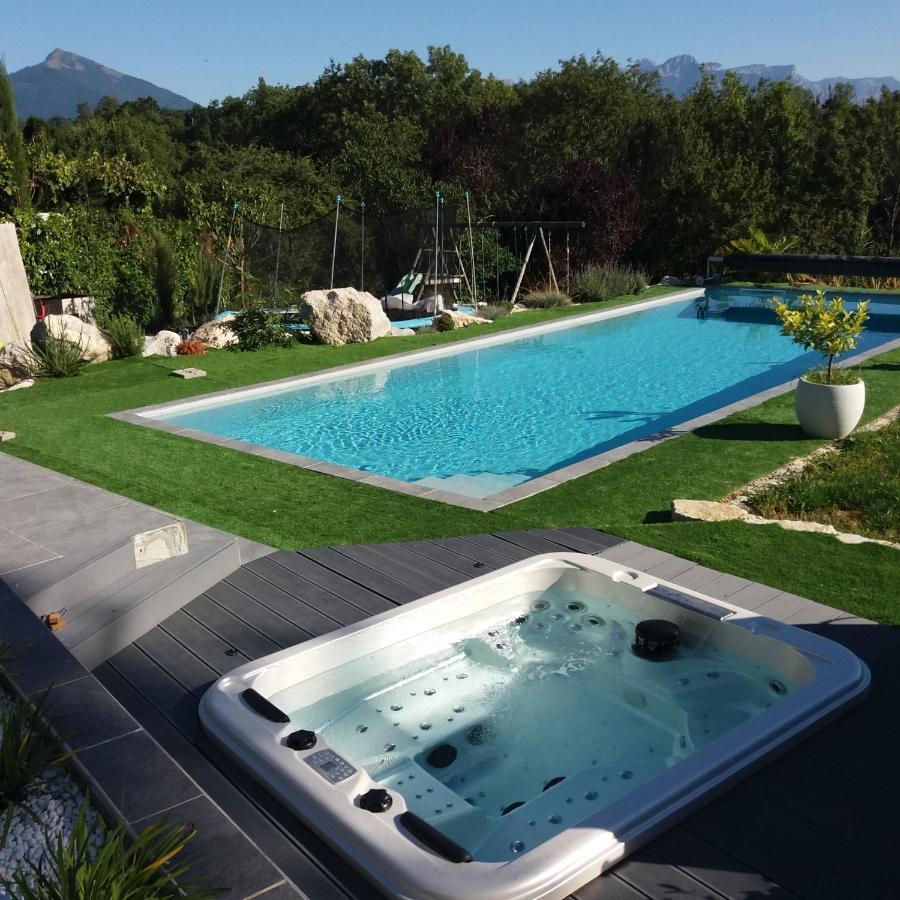 Chambres, Cuisine, Piscine, Spa, Billards, Airhockey, Nature Fillinges Exterior foto
